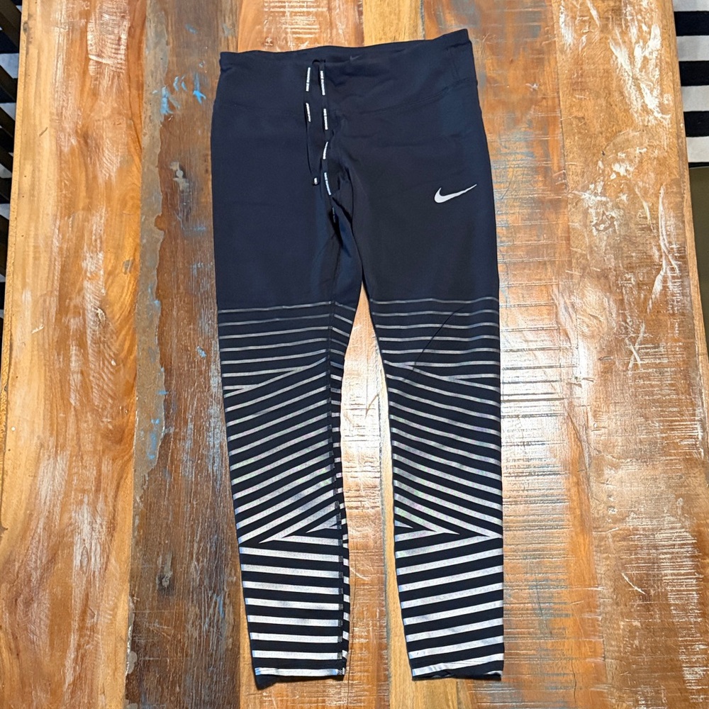 Nike Women’s Black and White Patterned Running Tights (Small)
